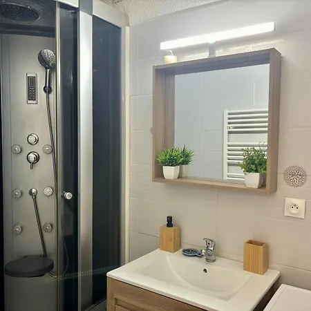 Surfing T2 Acces Prive, Parking, Wifi Dune Apartman *