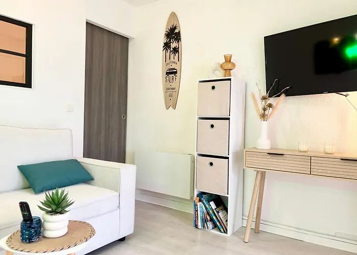 Surfing T2 Acces Prive, Parking, Wifi Dune